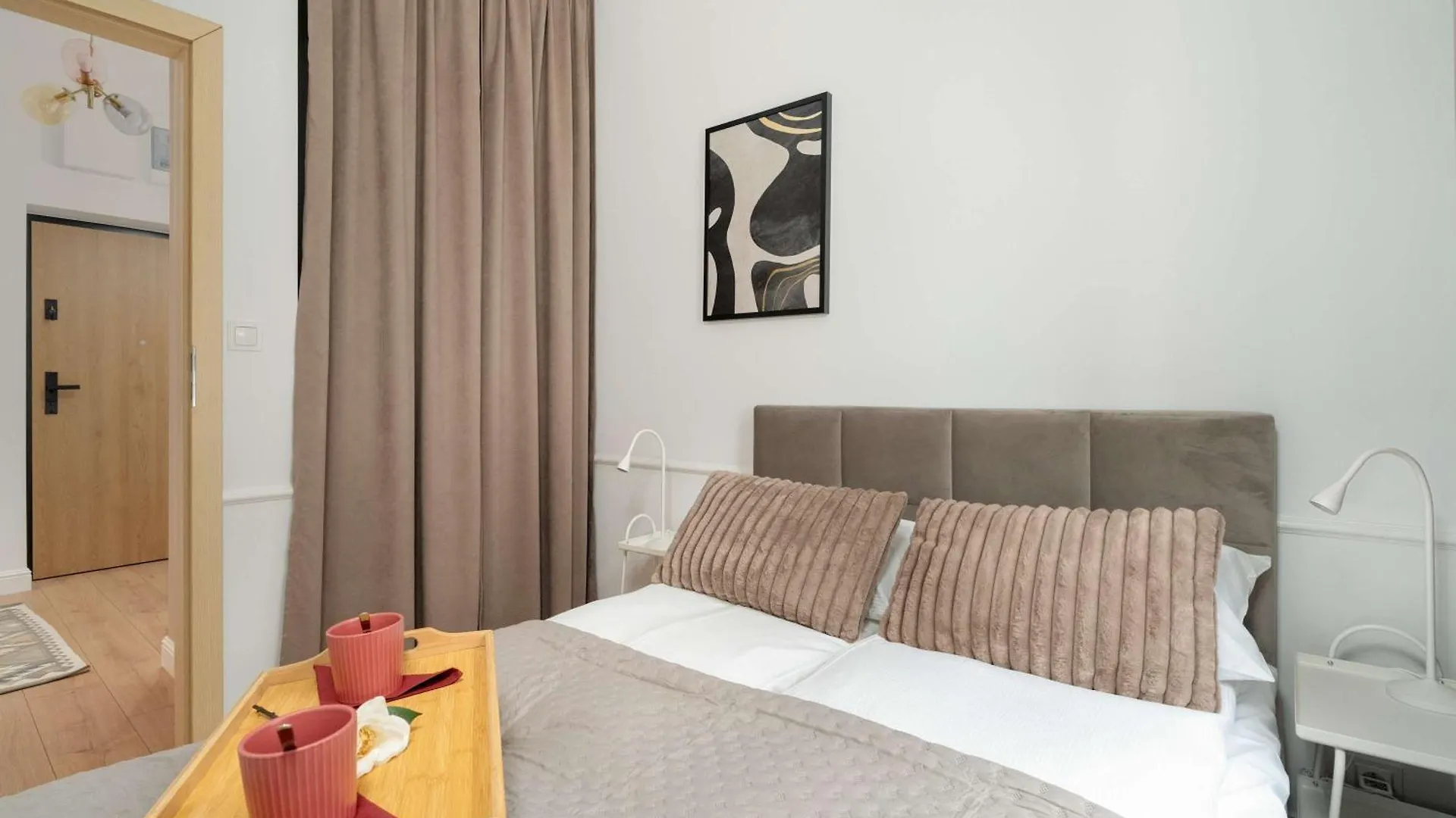 Stylowy Apartament W Poznaniu Balkon & Smarttv By Noclegi Renters 0*, ポズナン
